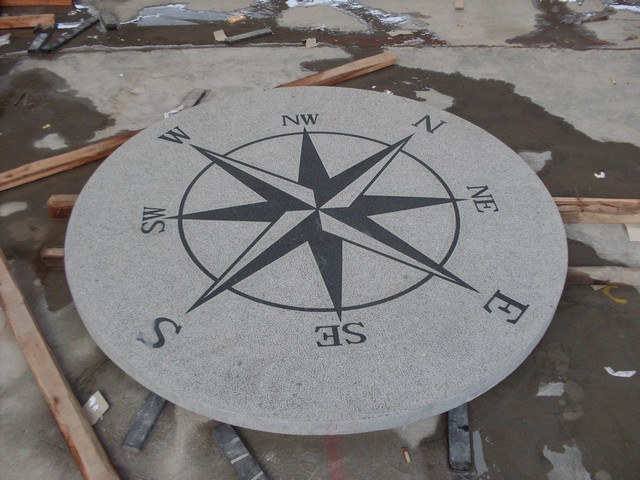 Compass stone paver